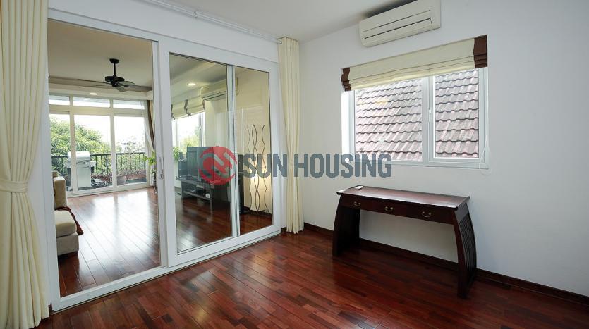 High-standard Tay Ho 4 bedroom apartment for rent