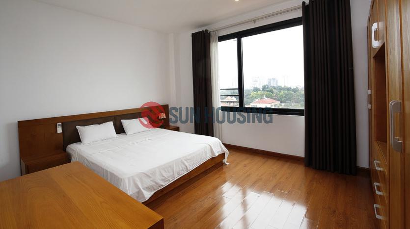 Apartment Tay Ho, Quang Khanh high floor with balcony