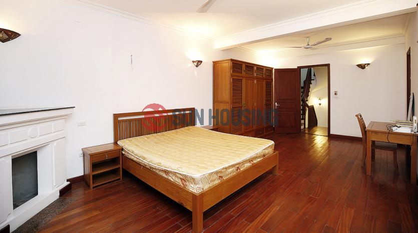 House in Tay Ho | French style 4 bedrooms and courtyard