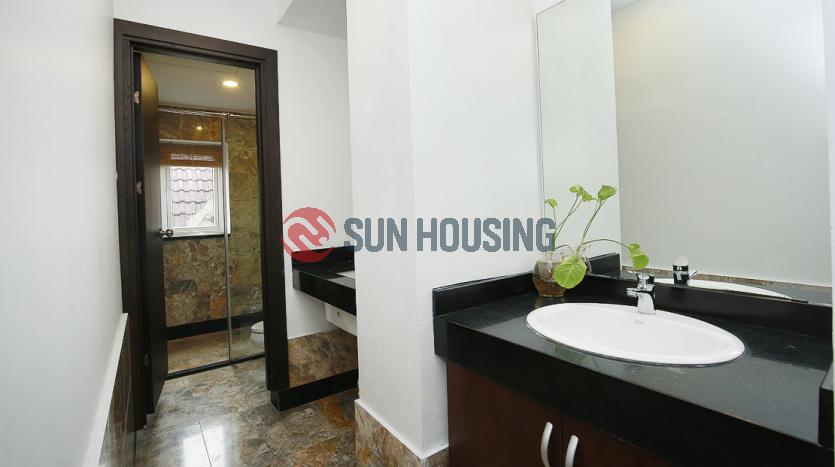 High-standard Tay Ho 4 bedroom apartment for rent