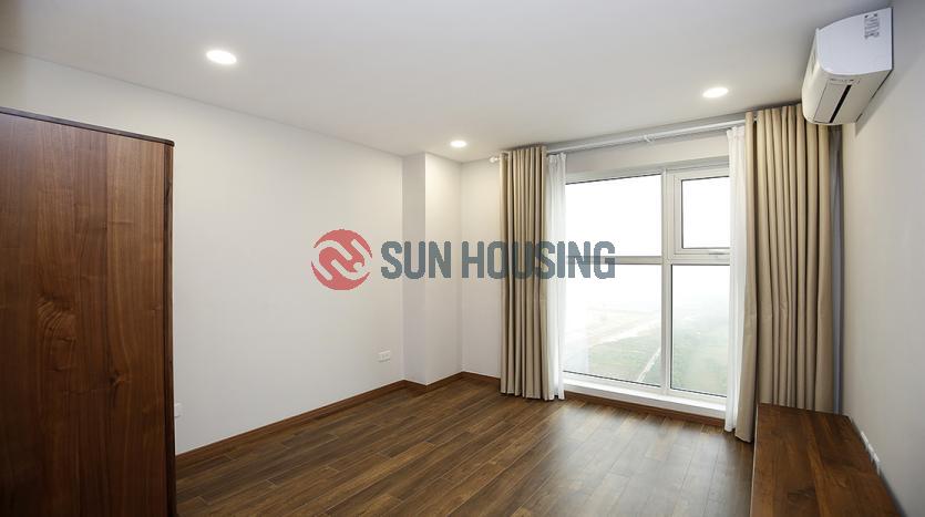 Elegant Ciputra 3 bedroom apartment for rent, L4 Tower