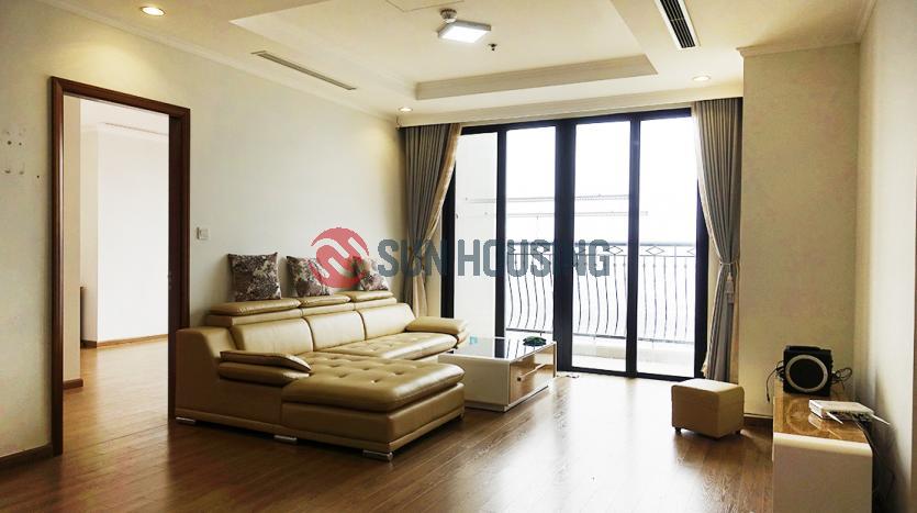 For rent 3 bedroom apartment in R6 Royal City, good price