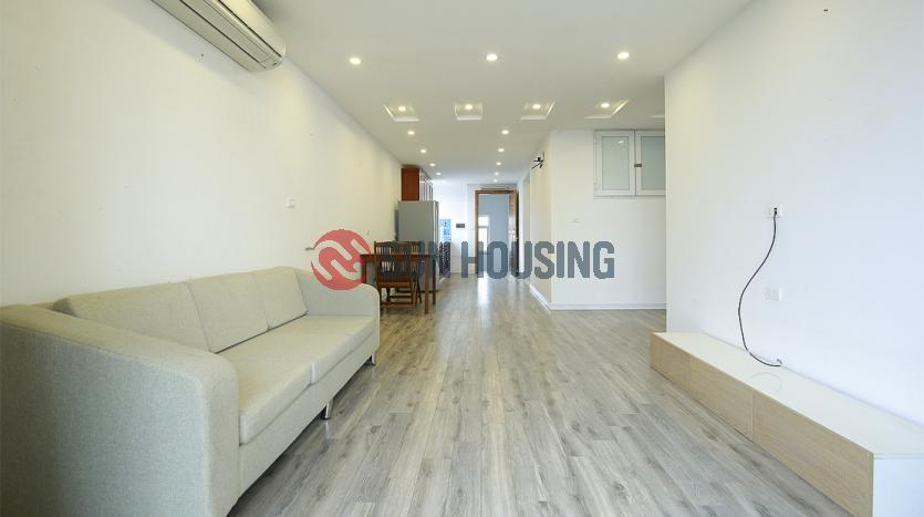 Duplex serviced apartment in Tay Ho 03-bed with balcony