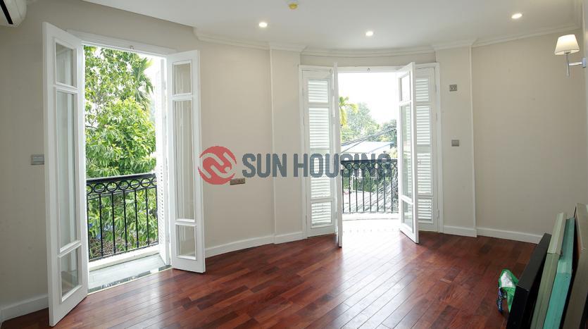 Duplex 4-beds serviced apartment for rent in Westlake Hanoi