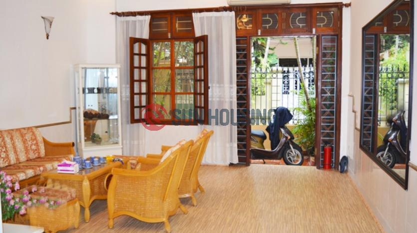 House in Tay Ho, Au Co | 3.5 floors and 4 bedrooms