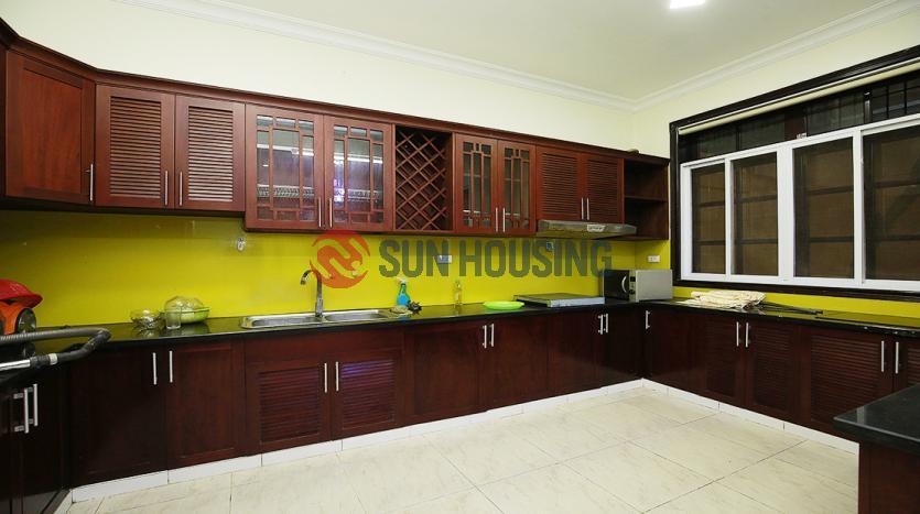 Villa in Ciputra 05 bedrooms in D Block with large courtyard