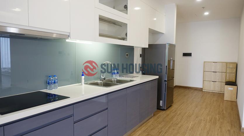 4-bedroom apartment for rent in Vinhomes Metropolis Hanoi