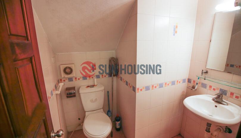 House in Tay Ho, To Ngoc Van, 360m2 with 4 bedrooms