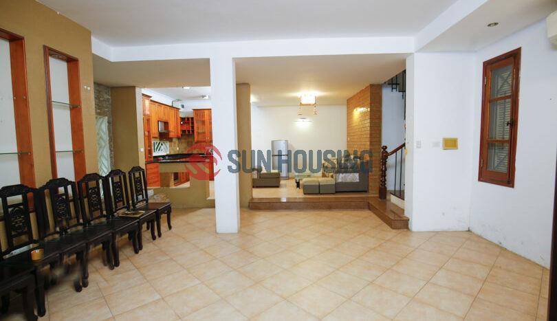 nHouse in Tay Ho, To Ngoc Van, 360m2 with 4 bedrooms