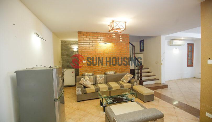 House in Tay Ho, To Ngoc Van, 360m2 with 4 bedrooms