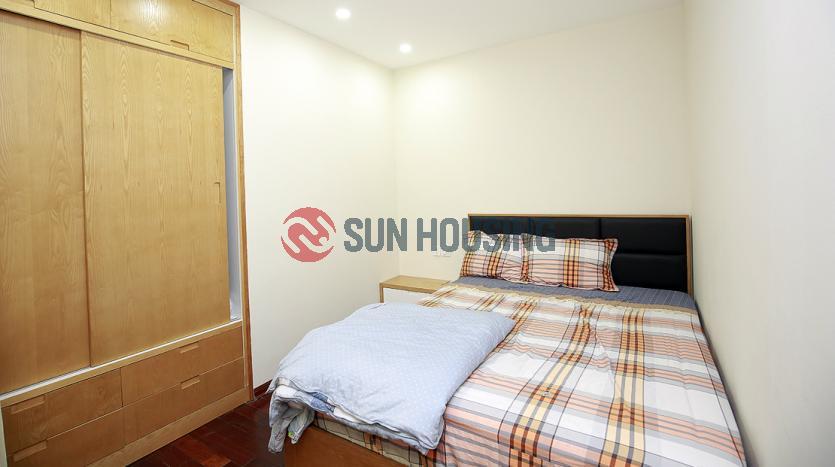 Serviced apartment in Tay Ho 90m2 for 2 bedrooms