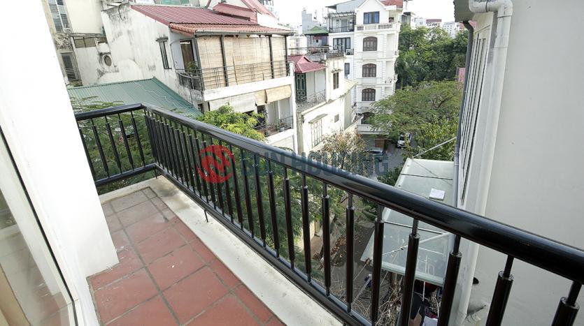 Apartment for rent in Ba Dinh Hanoi, 2 bedrooms 110 sqm