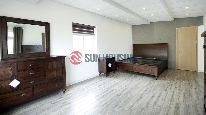 Duplex serviced apartment in Tay Ho 03-bed with balcony