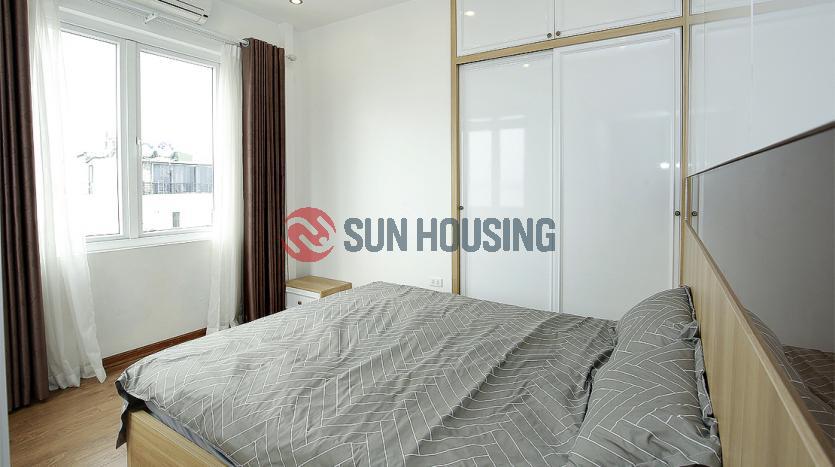 Lake view 1-bedroom apartment for rent in Tay Ho, 80 sqm