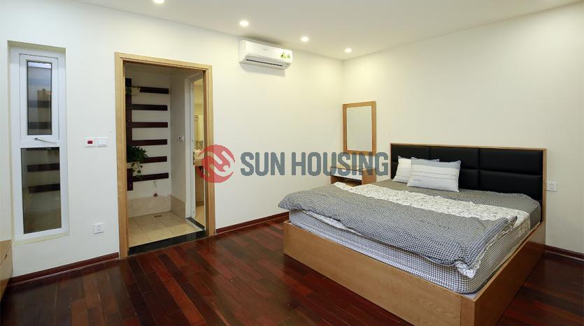 Serviced apartment in Tay Ho 90m2 for 2 bedrooms