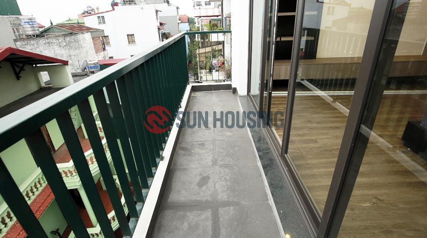 Large serviced apartment in Tay Ho with airy balcony