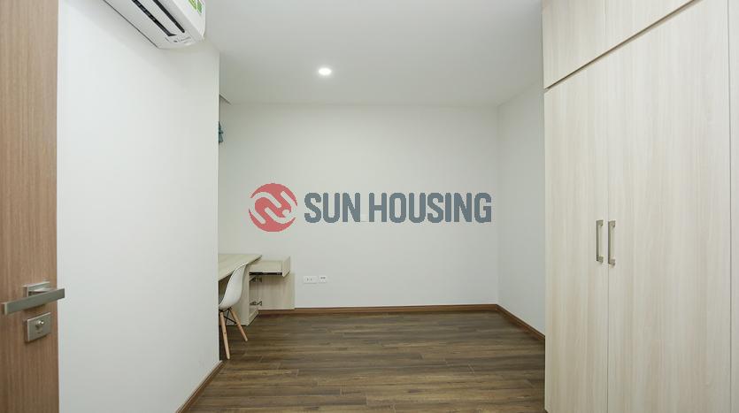 3-bedroom modern apartment for rent in Ciputra L3 building