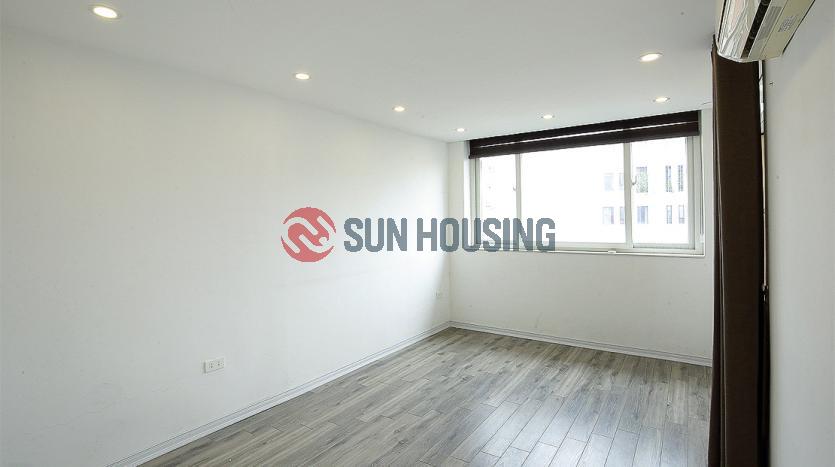 Duplex serviced apartment in Tay Ho 03-bed with balcony