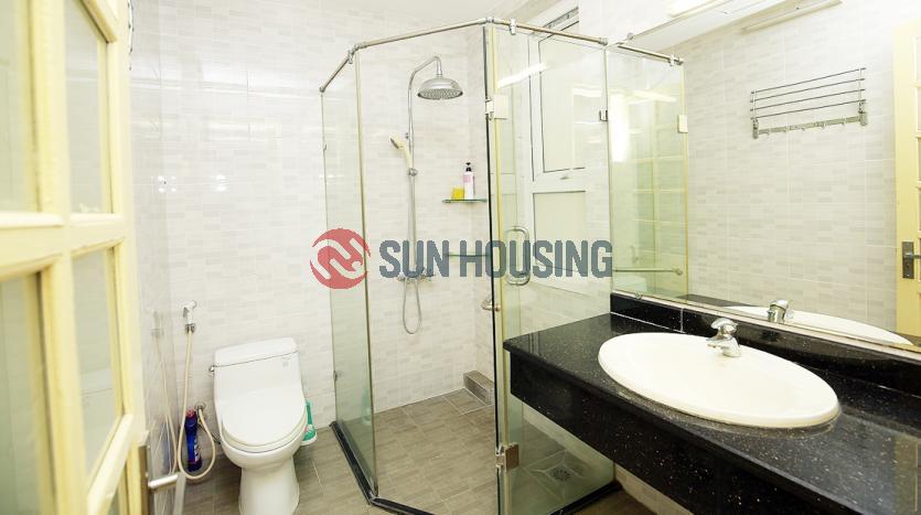 Large one-bedroom serviced apartment in Tay Ho with lake view