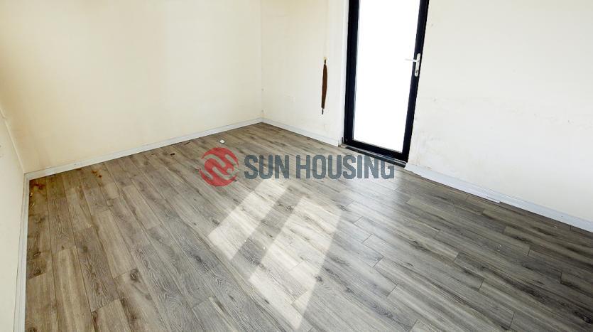 Duplex serviced apartment in Tay Ho 03-bed with balcony