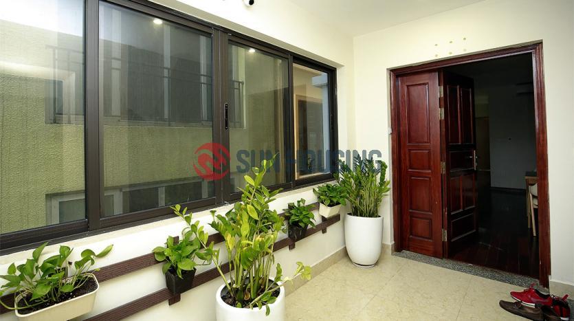 Serviced apartment in Tay Ho 90m2 for 2 bedrooms