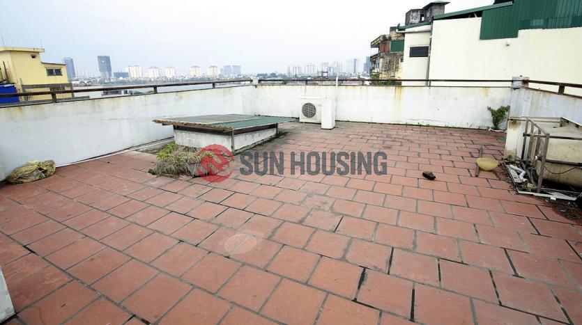 Duplex serviced apartment in Tay Ho 03-bed with balcony