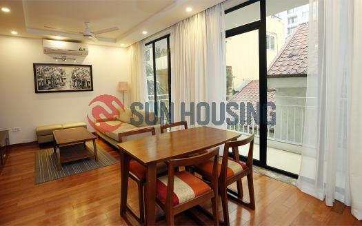 For rent 2 bedroom apartment Westlake Tay Ho, good price