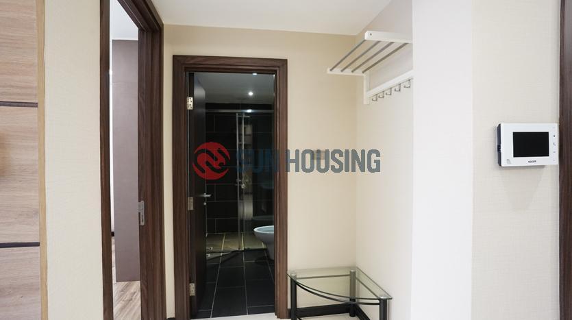 Apartment in Ba Dinh with full services and flowery balcony