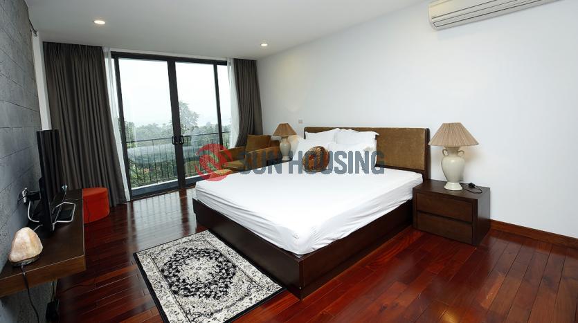 Stunning and luxurious apartment for rent with 04 bedrooms and full services