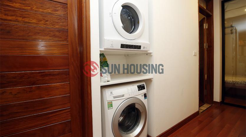 For rent 2 bedroom apartment Westlake Tay Ho, good price