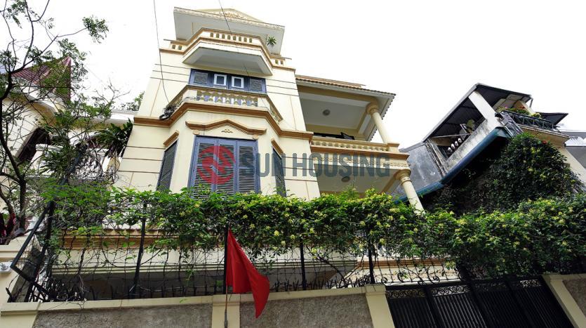 House in Tay Ho, Vong Thi with courtyard and garden