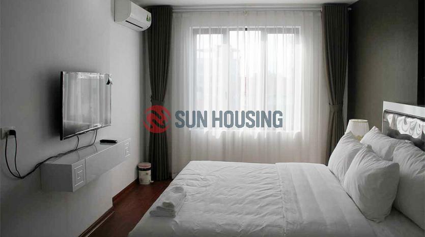 Two bedroom apartment Xuan Dieu Westlake Hanoi, brand new and tidy