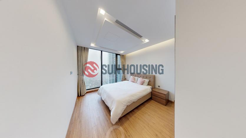 Modern 02 bedrooms apartment in Metropolis for rent 72sqm