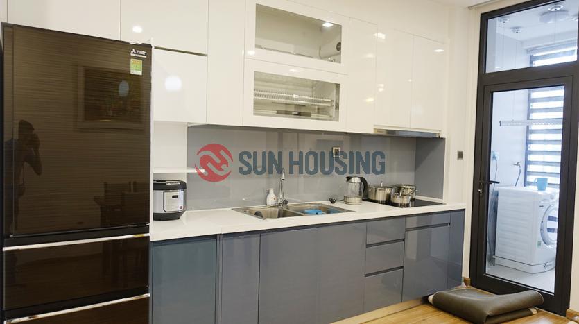 High-floor bright and airy 2 bedroom apartment in Metropolis for rent