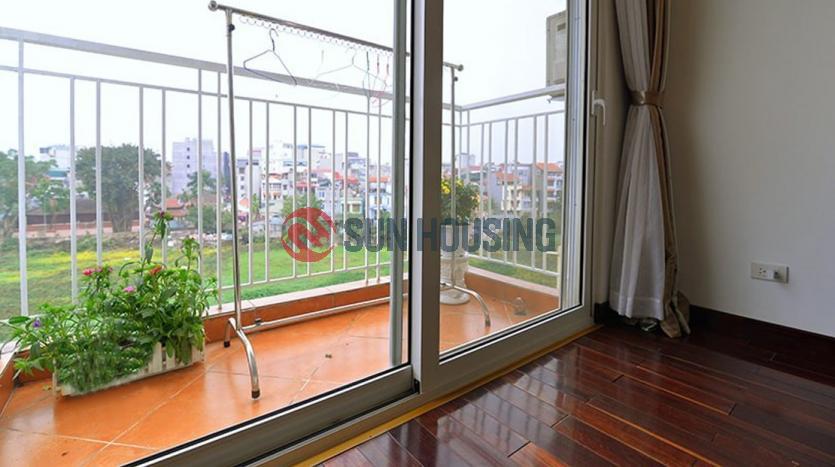 Lake view serviced 3 bedroom apartment Westlake Hanoi for rent