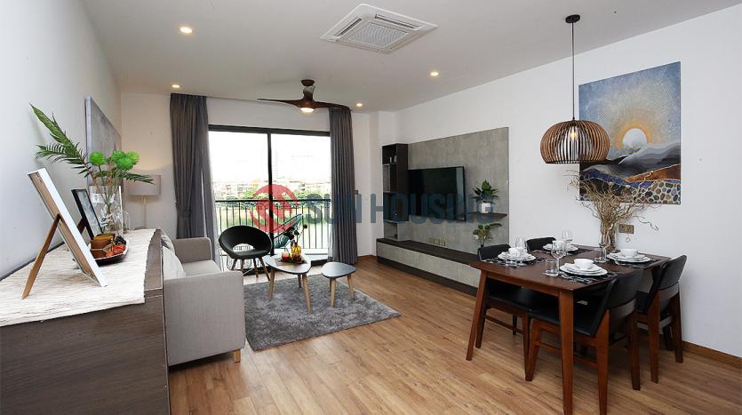 Lake view apartment for rent in Ba Dinh Hanoi, 2 bedrooms.
