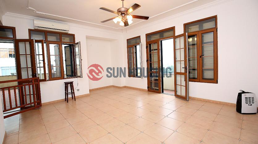 Swimming pool villa for rent in Westlake Tay Ho, 5 bedrooms