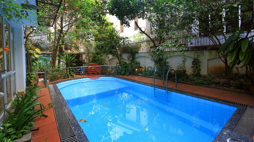 Swimming pool Westlake Villa for rent, 330 sq m land, 4 floor