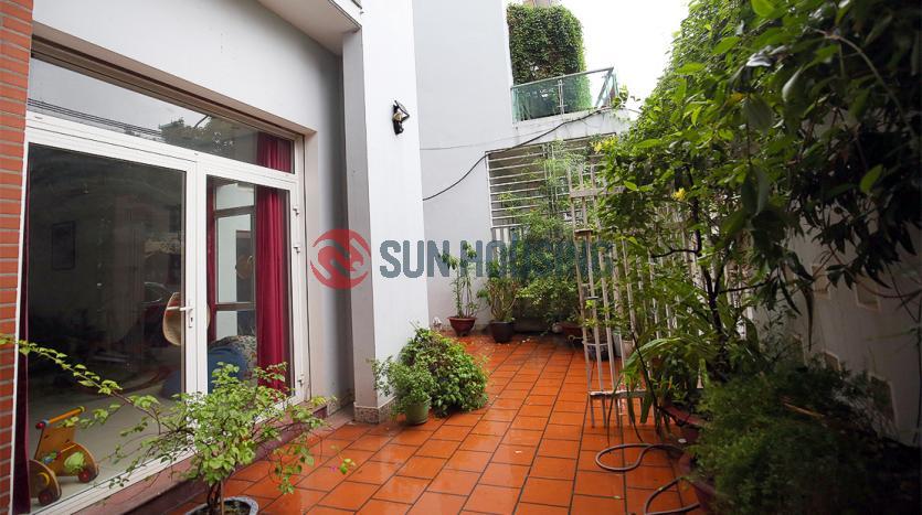 Ideal layout 4 bedroom house in Tay Ho, close to Westlake