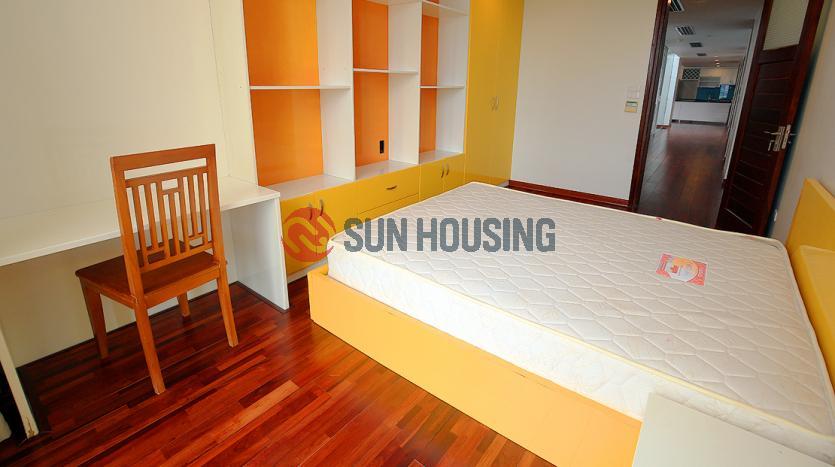 Modernly 3 bedrooms apartment in West Lake, Ha Noi.