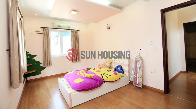 Five bedroom house for rent in Westlake Hanoi, Tay Ho street