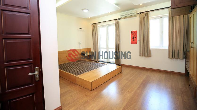 Five bedroom house for rent in Westlake Hanoi, Tay Ho street