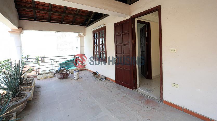 Five bedroom house for rent in Westlake Hanoi, Tay Ho street