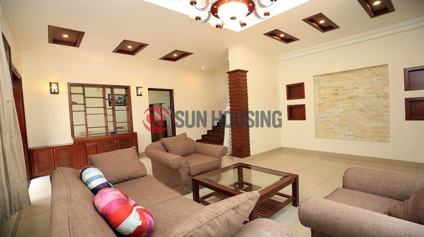 Five bedroom house for rent in Westlake Hanoi, Tay Ho street