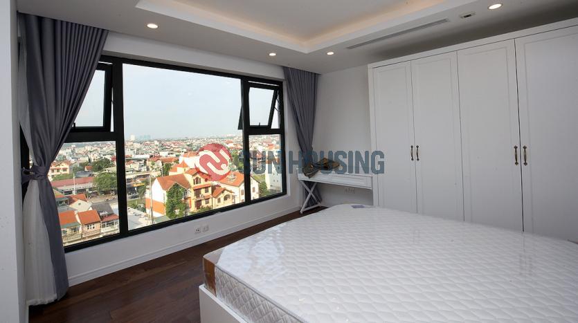 Newly apartment three bedrooms in Xuan Dieu Street, white furniture