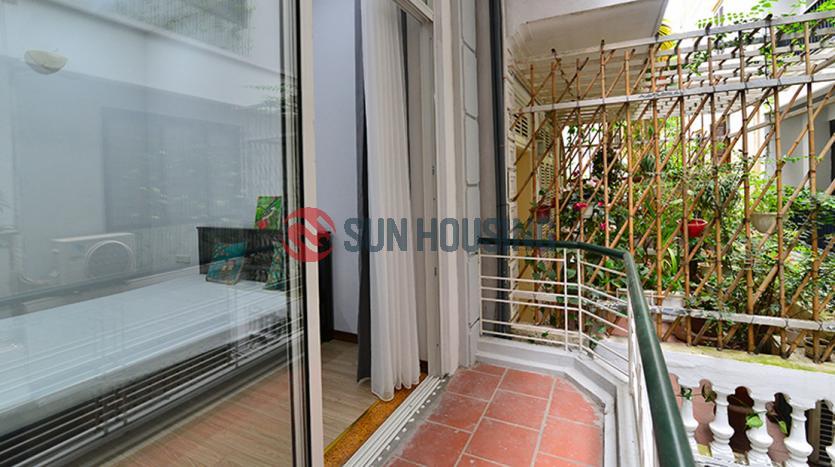 Rent a nice 2 bedroom house in Tay Ho, Xom Chua with good price