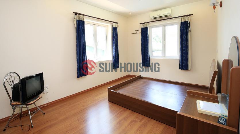 Five bedroom house for rent in Westlake Hanoi, Tay Ho street