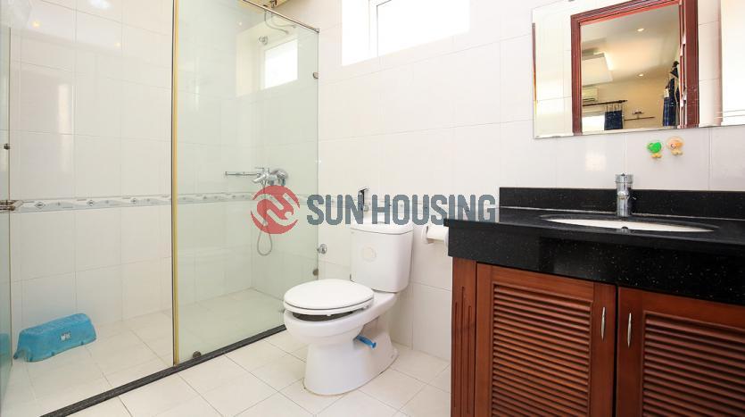 Five bedroom house for rent in Westlake Hanoi, Tay Ho street