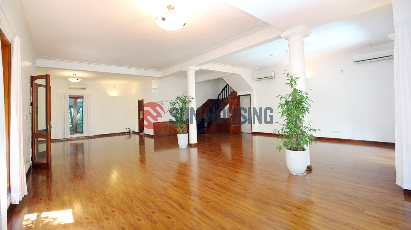A Must-see Ambassador Villa for rent in Tay Ho road | Swimming pool & Garden