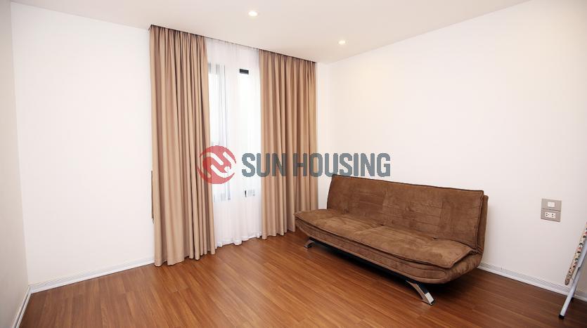 4 bedroom 4 bathroom apartment for rent in Tay Ho Center
